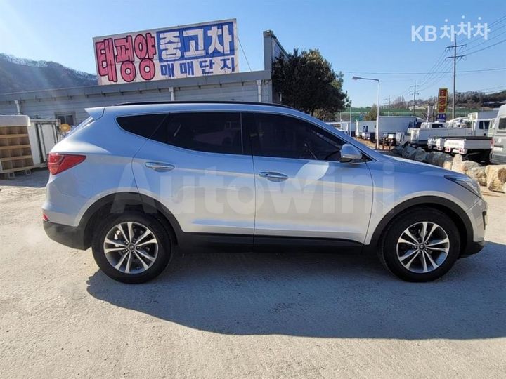 Hyundai SantaFe 2015 — 5