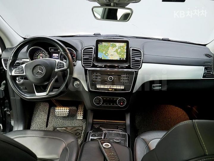 Mercedes Benz GLE Class 2017 — 5