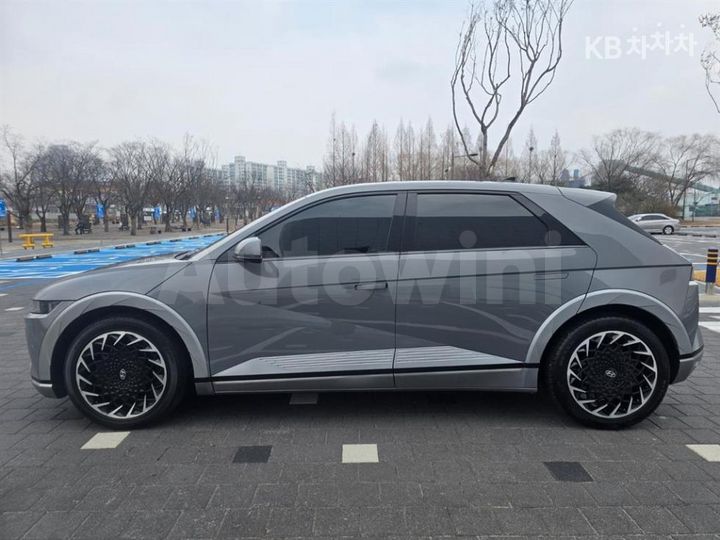 Hyundai Ioniq5 2022 — 3