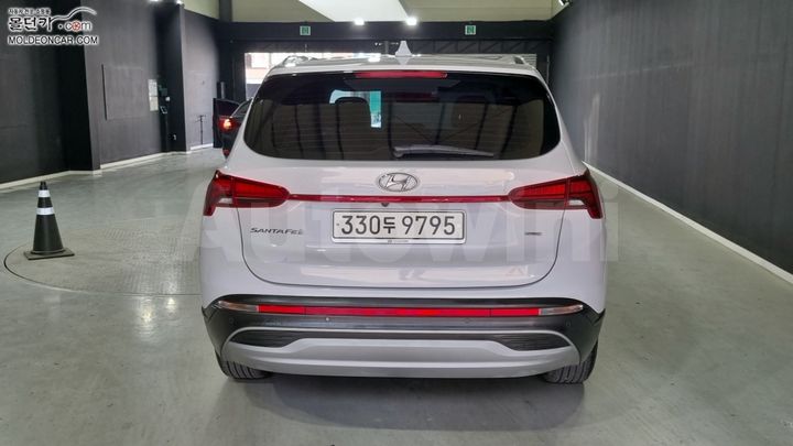 Hyundai SantaFe 2022 — 4