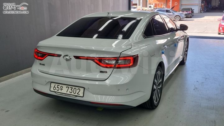 Renault SM6 2017 — 2