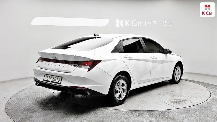Hyundai Avante 2022 — 2