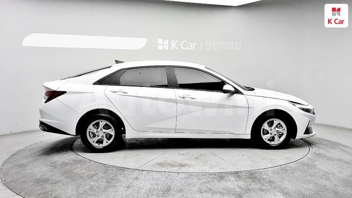 Hyundai Avante 2022 — 4