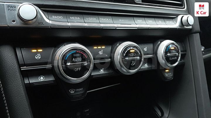 Genesis G70 2019 — 5