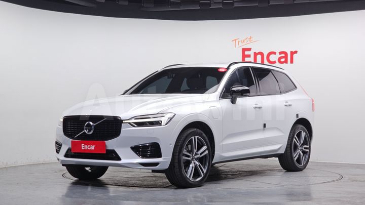 Volvo XC60 2021 — 2