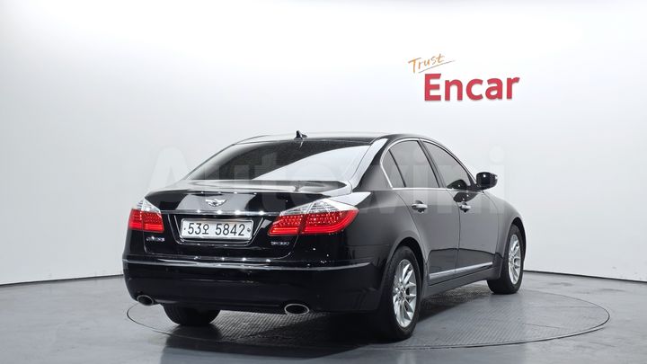 Hyundai Genesis 2011 — 2