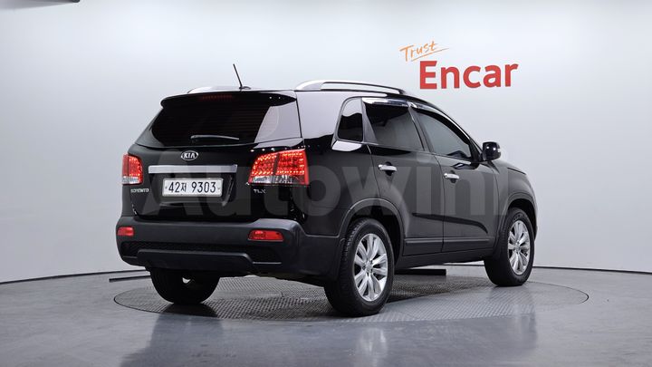 Kia Sorento 2010 — 2