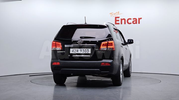 Kia Sorento 2010 — 4