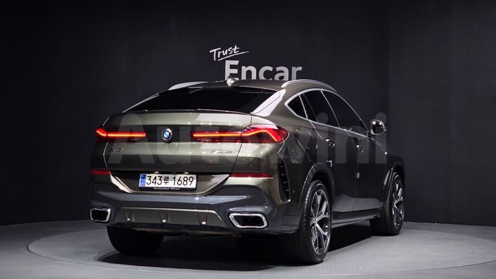 BMW X6 2022 — 2