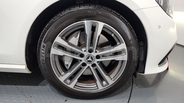 Mercedes Benz E Class 2021 — 5