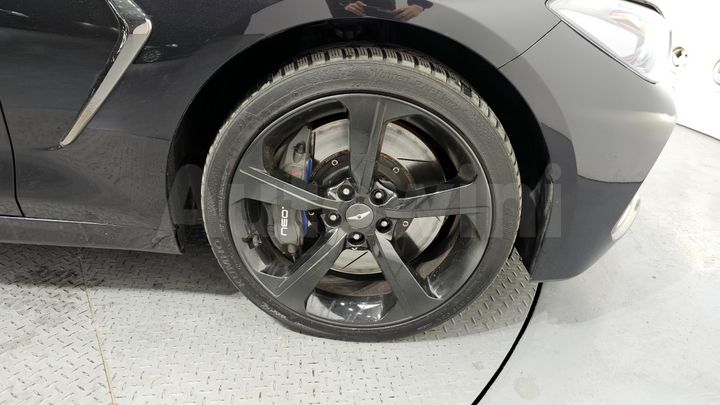 Genesis G70 2019 — 5