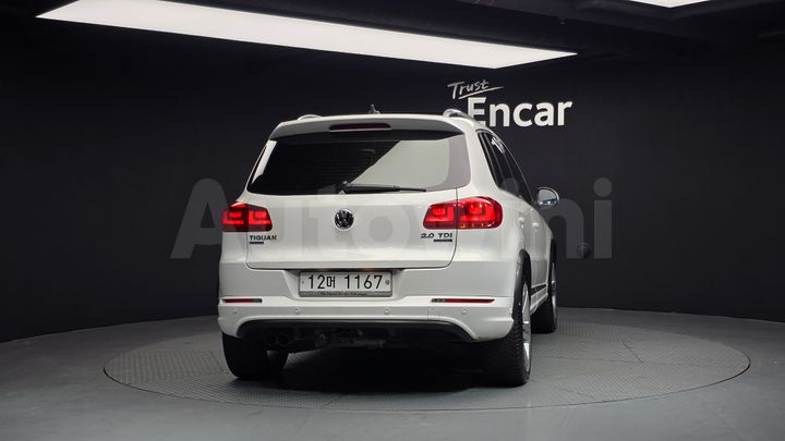 Volkswagen Tiguan 2013 — 4