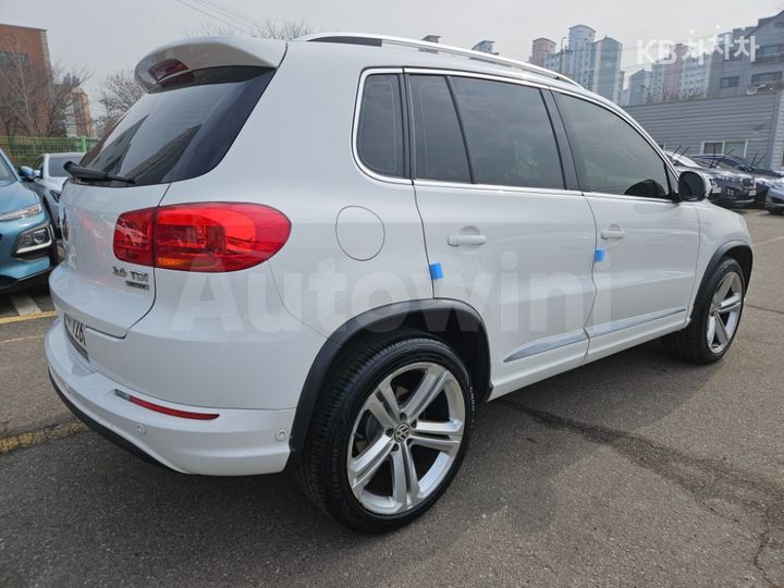 Volkswagen Tiguan 2013 — 4