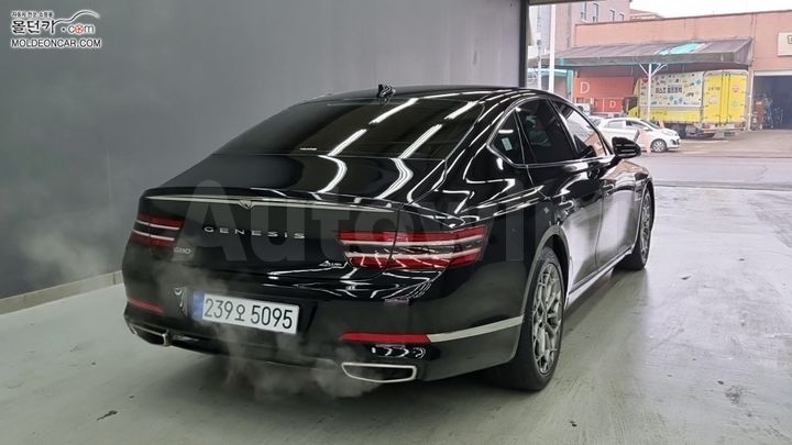 Genesis G80 2021 — 2