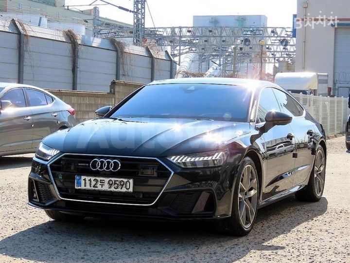 Audi A7 2021 — 2