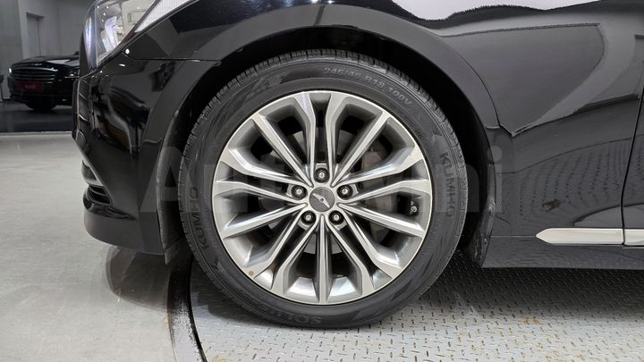 Hyundai Genesis 2015 — 5