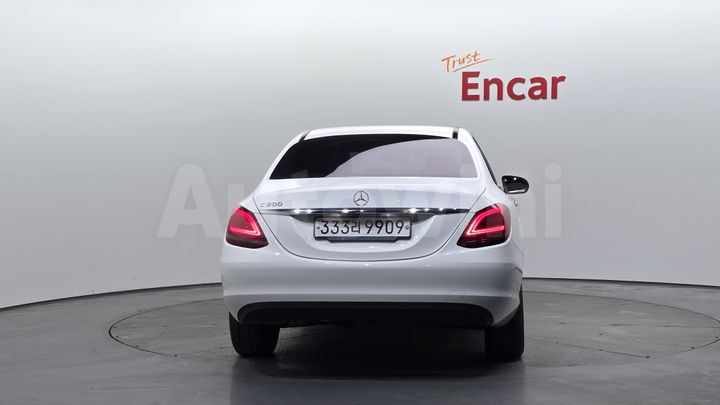 Mercedes-Benz C Class 2019 — 4