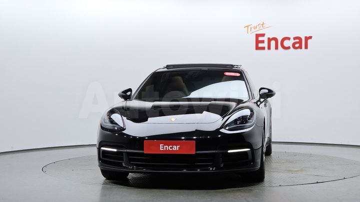 Porsche Panamera 2018 — 2