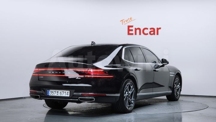 Genesis G90 2023 — 2