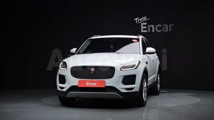 Jaguar E PACE 2019 — 3