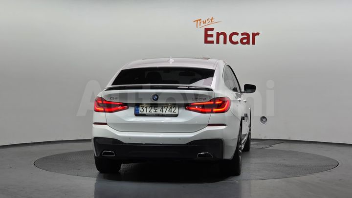BMW 6 Series 2022 — 5