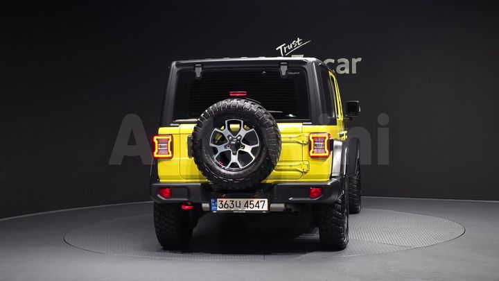 Jeep Wrangler 2022 — 4