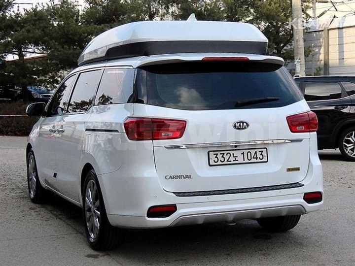 Kia Carnival 2019 — 3
