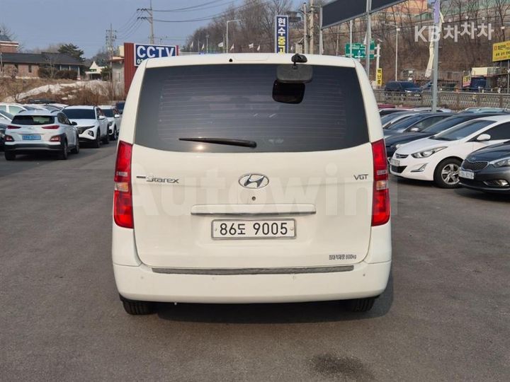 Hyundai Starex 2015 — 4