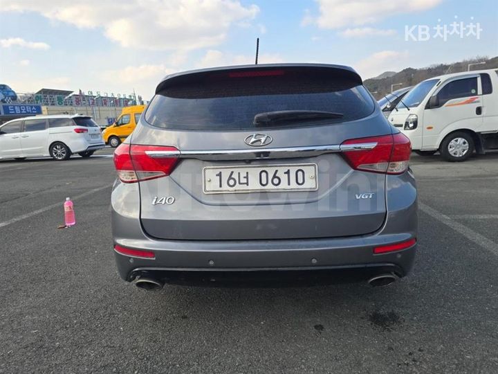 Hyundai i40 2012 — 5