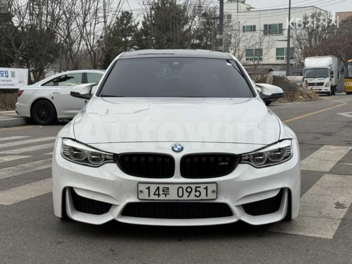 BMW M 2015 — 3