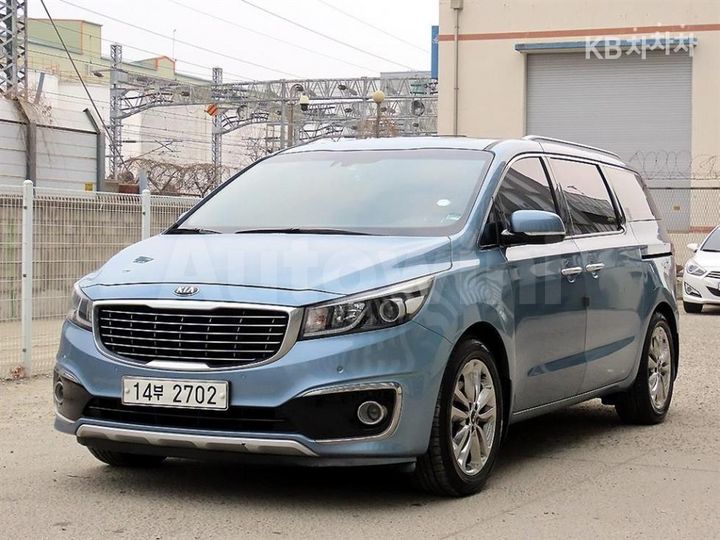 Kia Carnival 2015 — 2