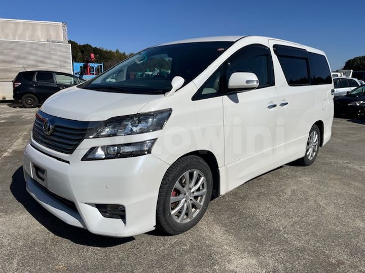 Toyota Vellfire 2009 — 3