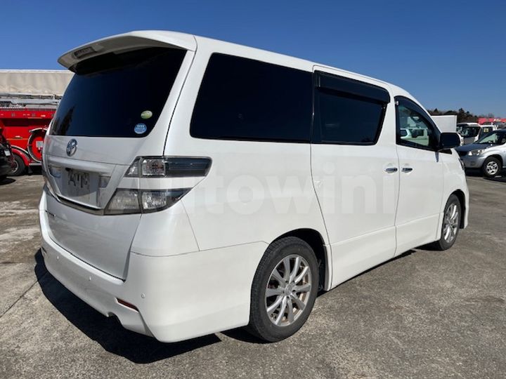 Toyota Vellfire 2009 — 4
