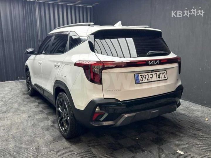 Kia Seltos 2023 — 3