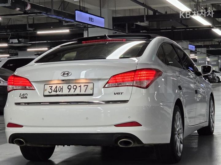 Hyundai i40 2012 KMHLE41UBCU019591 — 2