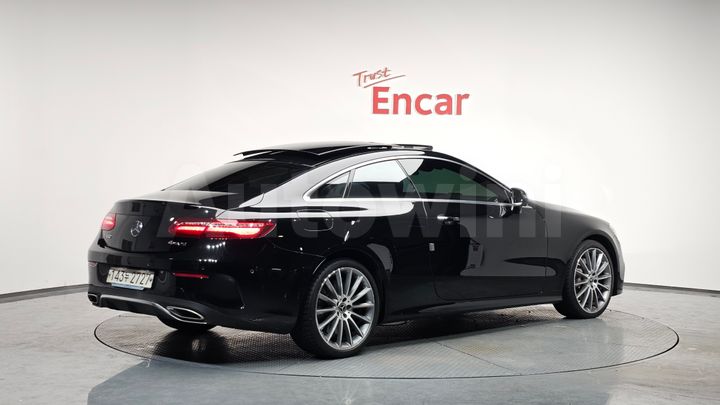 Mercedes Benz E Class 2020 — 2