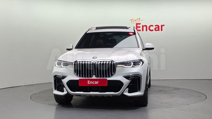BMW X7 2021 — 3