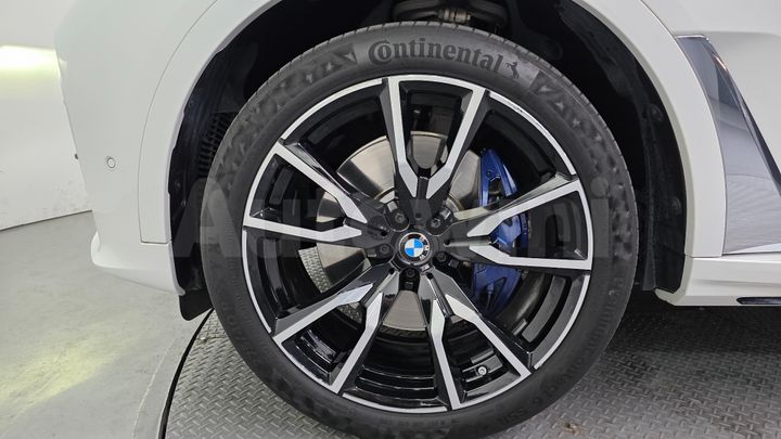 BMW X7 2021 — 5