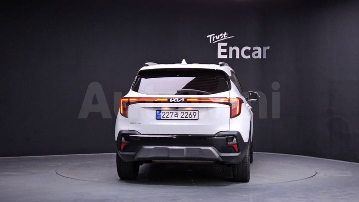 Kia Seltos 2025 — 3