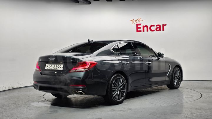 Genesis G70 2018 — 2