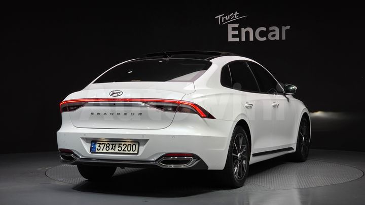 Hyundai Grandeur 2022 — 3