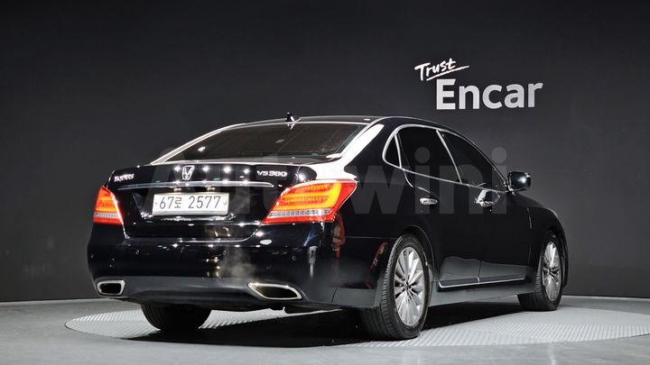 Hyundai Equus
