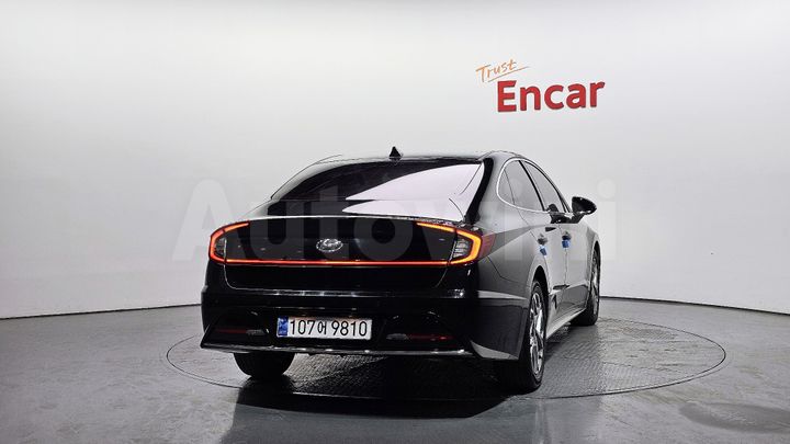Hyundai Sonata 2022 — 4