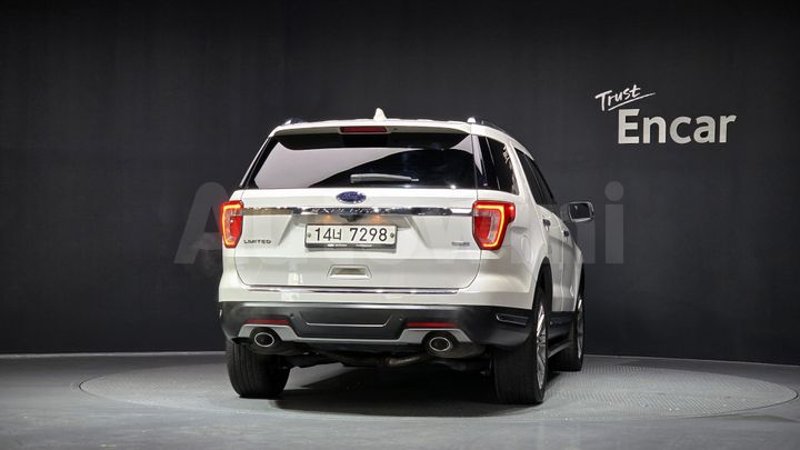 Ford Explorer 2018 — 4