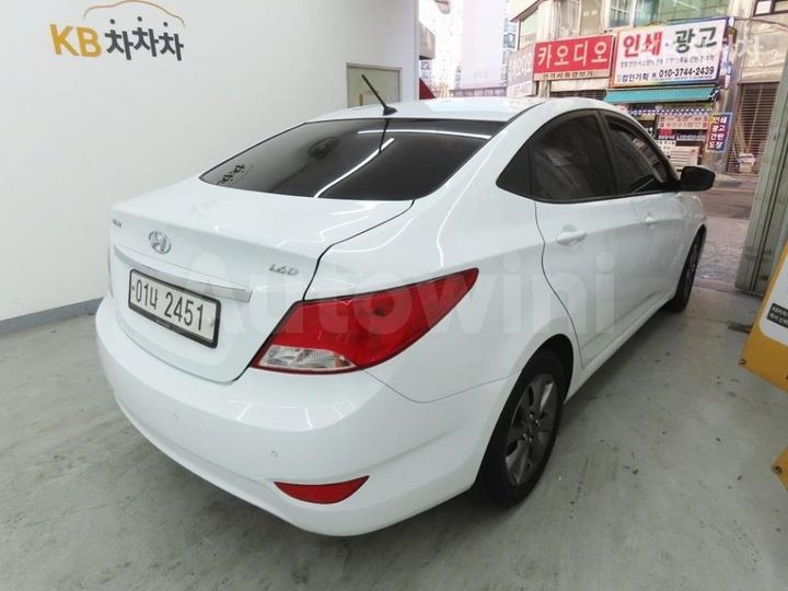 Hyundai Accent 2018 — 3