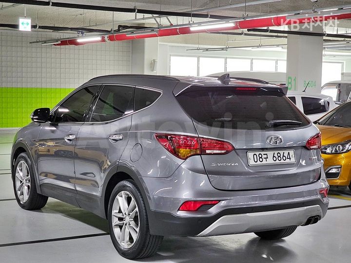 Hyundai SantaFe 2016 — 3
