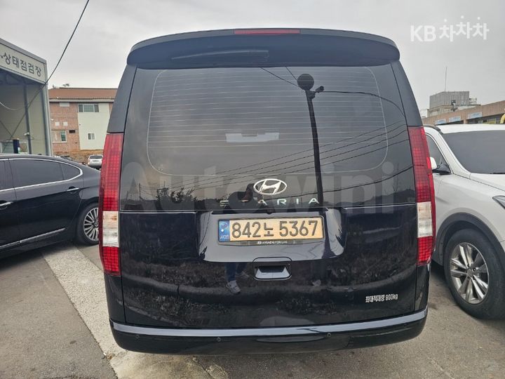 Hyundai Staria 2022 — 4