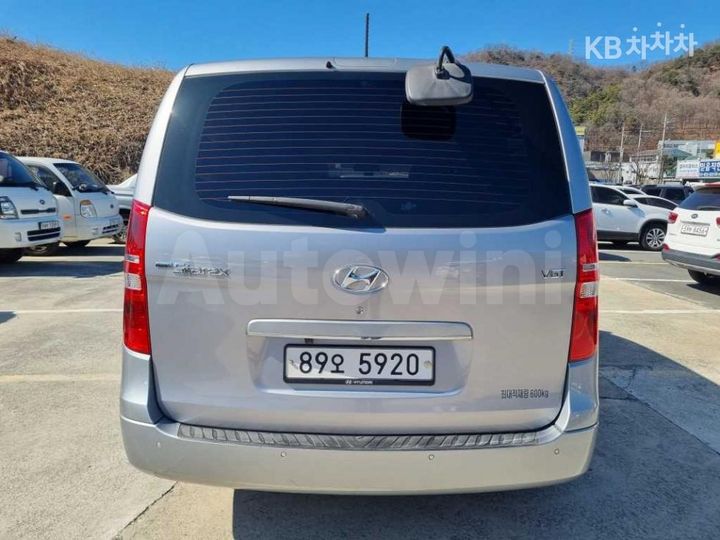 Hyundai Starex 2021 — 3