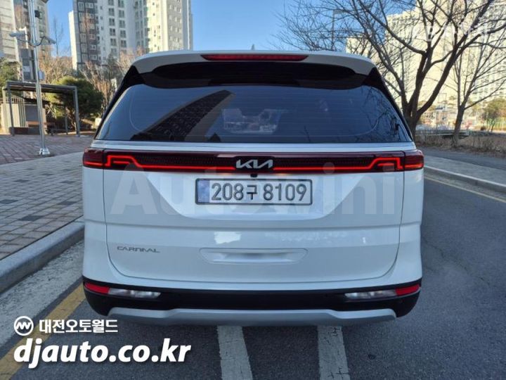 Kia Carnival 2023 — 4