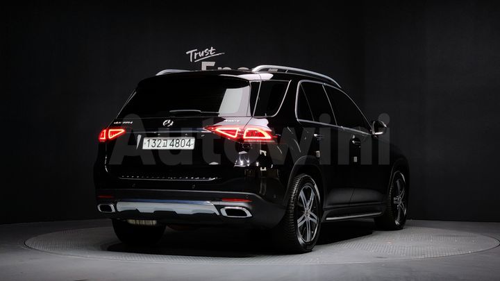 Mercedes Benz GLE Class 2019 — 2
